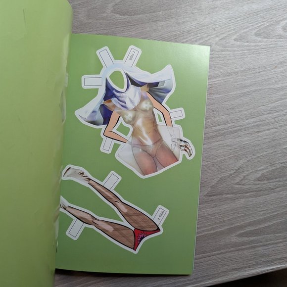 Lady Gaga Paper Doll Book from 2011 - Picture 6 of 13